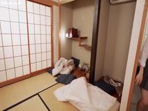 【中出し】  路上の女子学生 2！1泊1.5ドル？校内でやるならホテルは！交渉次第です！最近、公園では援助交際やシュガーダディ交際を求める女の子を取り締まるようになった…。