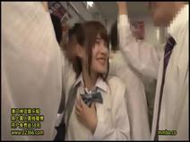 【中出し】JKが媚薬クリームを局部に塗られて興奮し、電車内で小便を漏らす…。